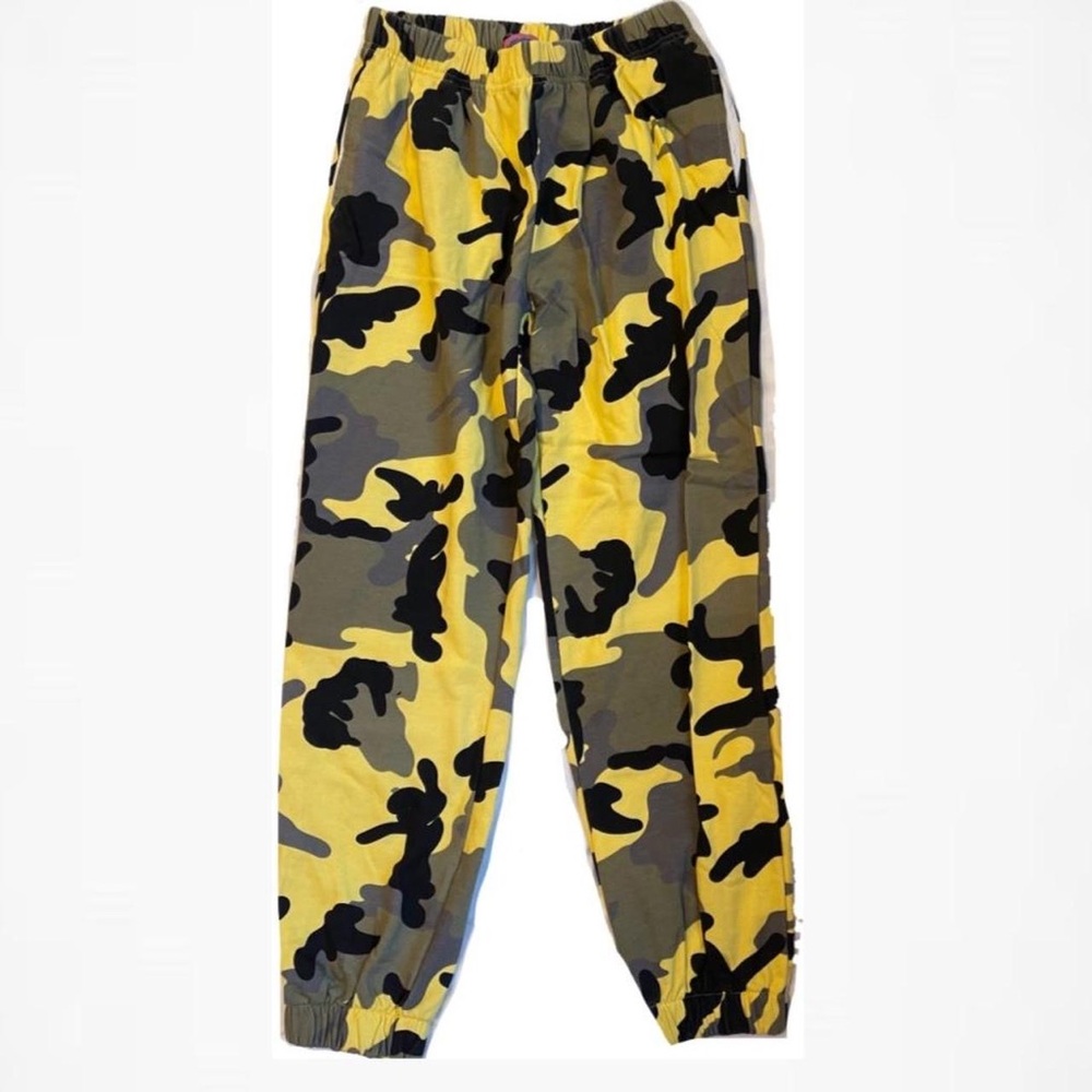 Edikted Women’s Yellow Camo Jogger Pants